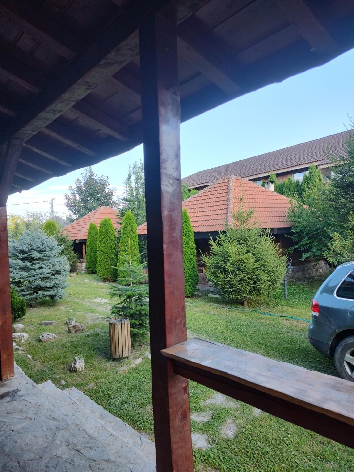 Satul Traditional Runcu  Exterior photo