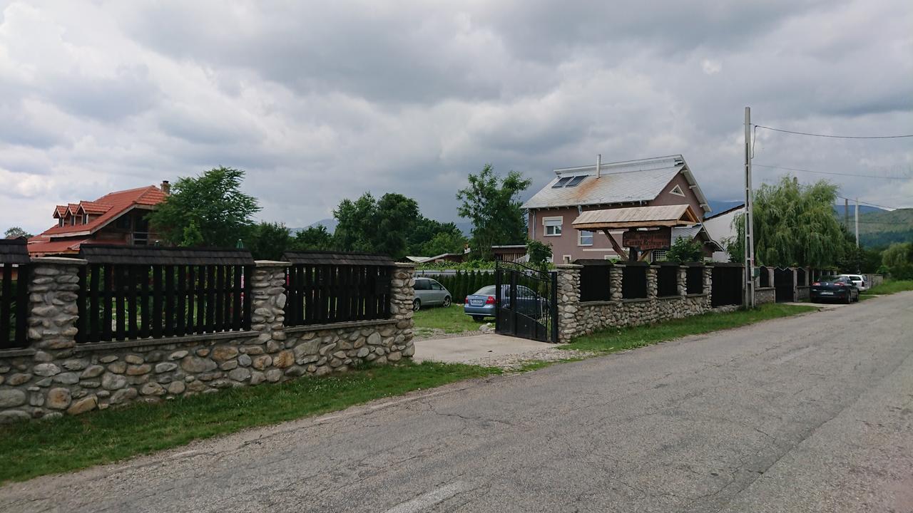 Satul Traditional Runcu  Exterior photo